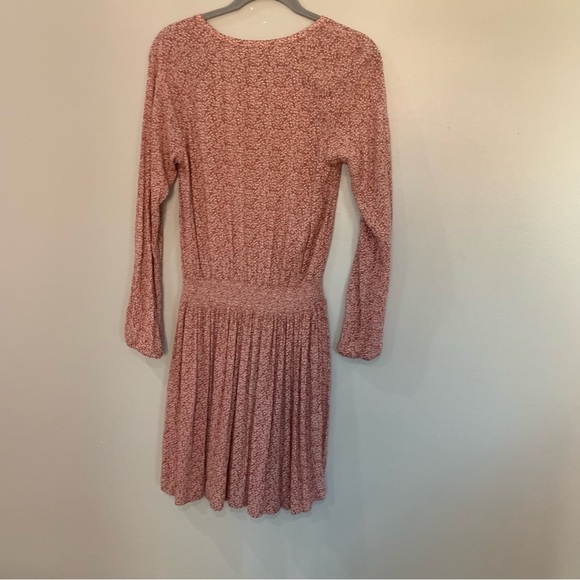 Faherty Dress Montara Mini in Mauve Leaf Batik Pink - Picture 8 of 8